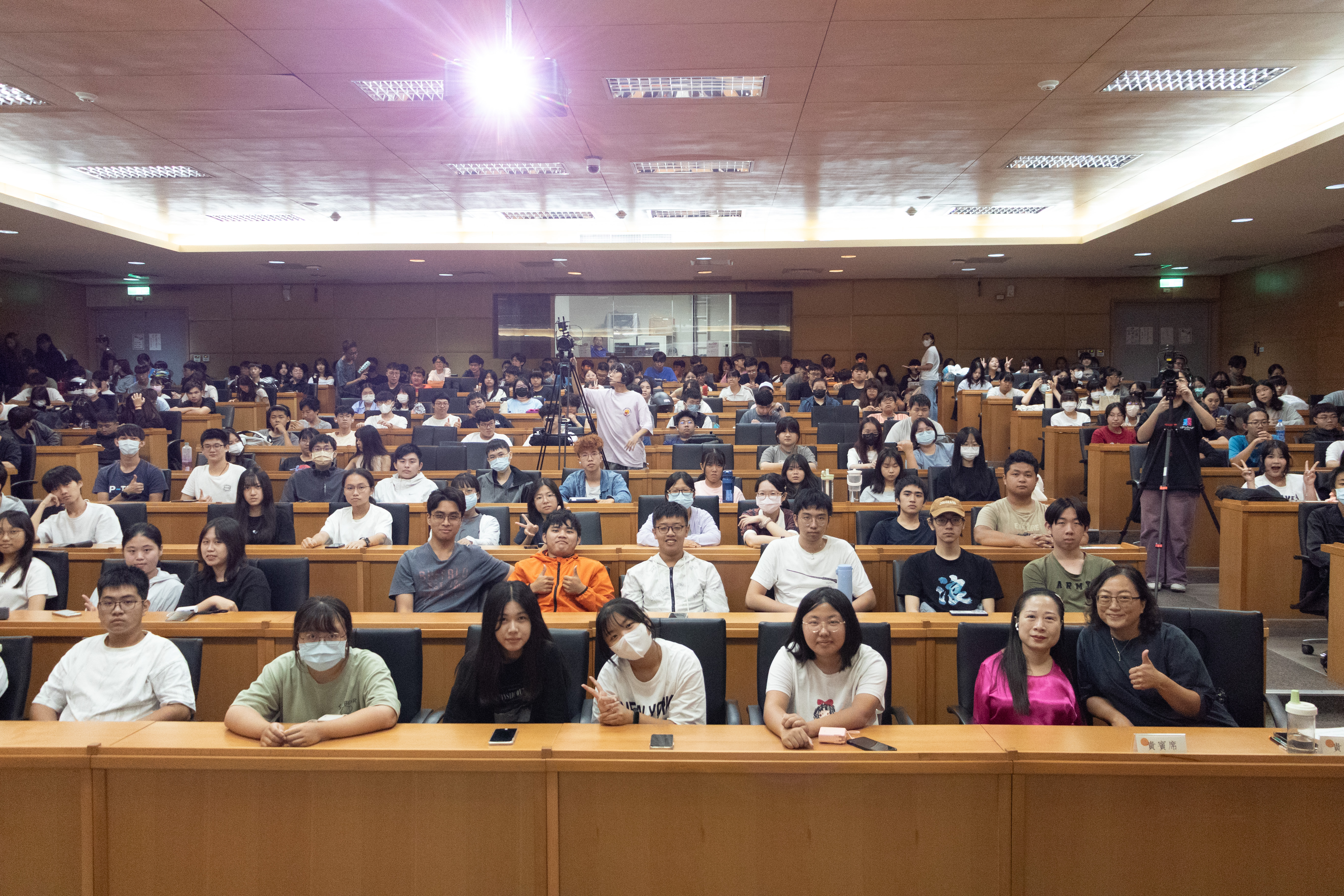 通識教育中心辦理通識講座 邀請口足畫家楊恩典老師分享生命故事